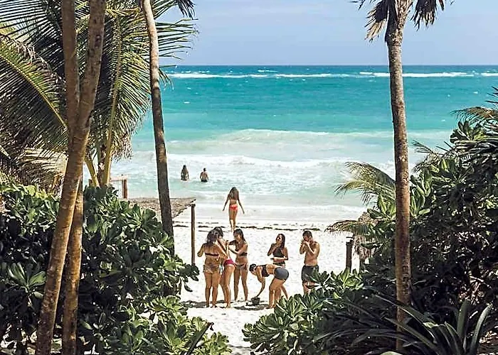 Nest 4* Tulum