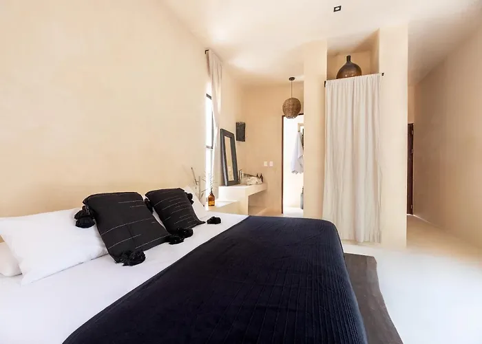Nest Hotel